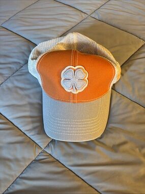Trucker hat